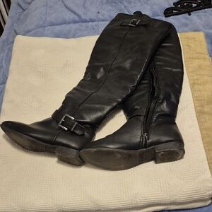 TOP Moda Black Over the Knee Boots with Classic Riding Style